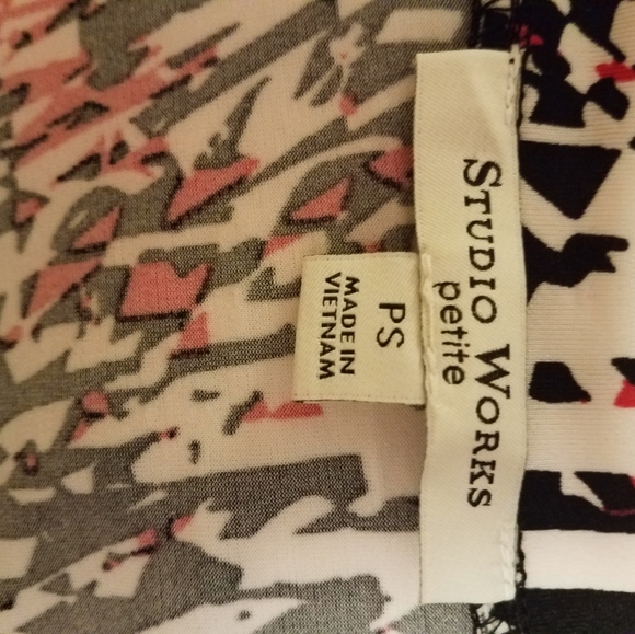 Top - Picture 5 of 6